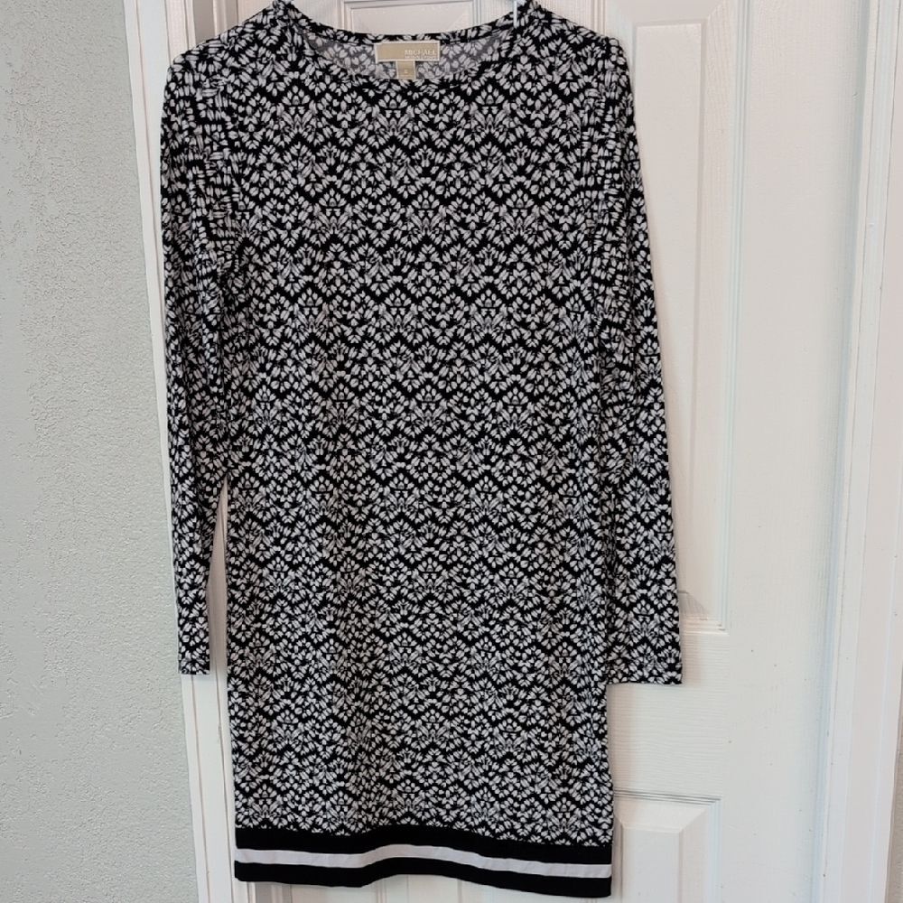 MICHAEL Michael Kors Black and White Patterned Long Sleeve Dress